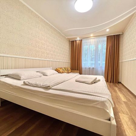 Apartpoltava 100 Квадратних Метрів Затишку В Серці Полтави, Корпусний Парк, Банківський Чек Εξωτερικό φωτογραφία
