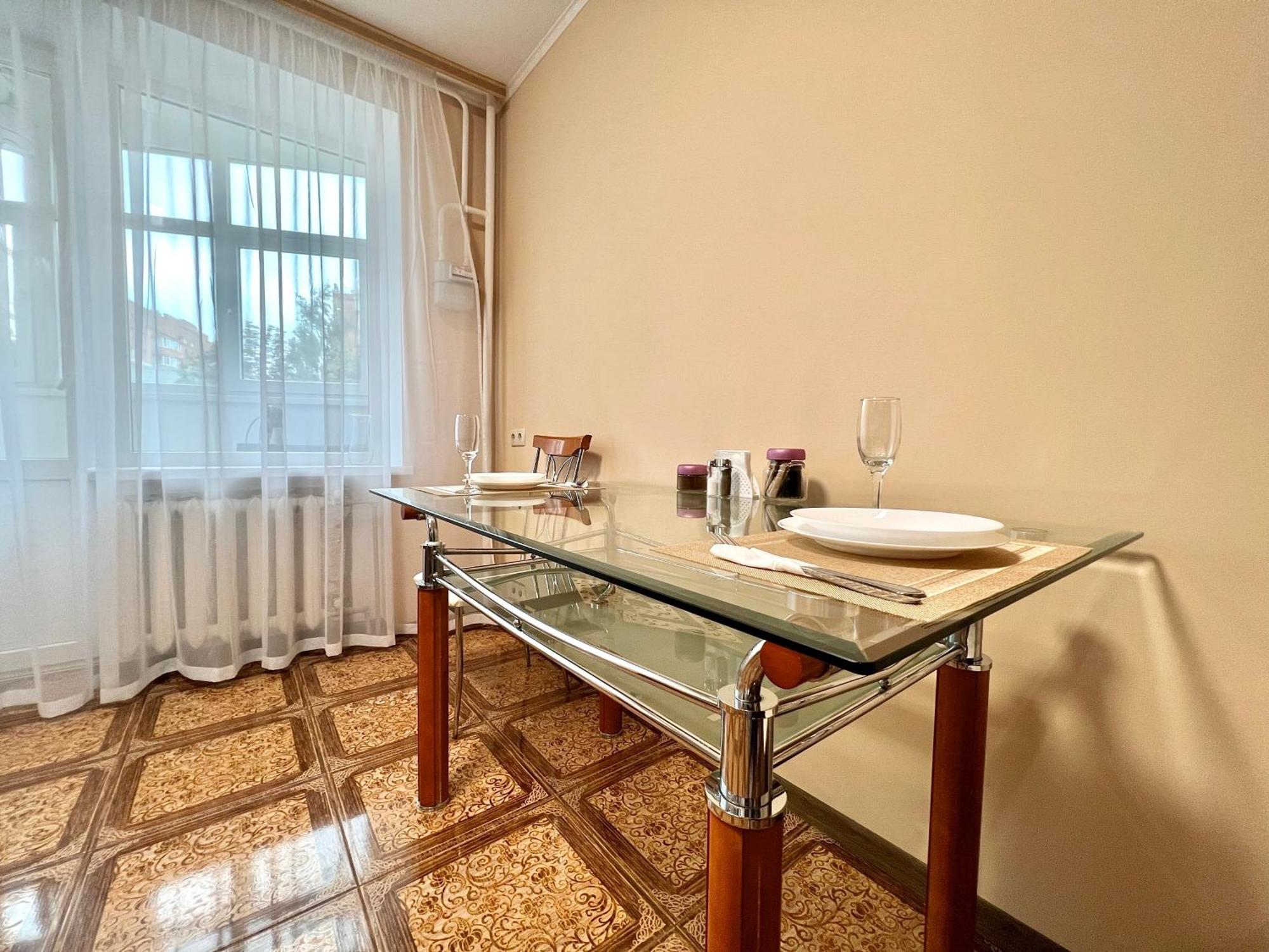 Apartpoltava 100 Квадратних Метрів Затишку В Серці Полтави, Корпусний Парк, Банківський Чек Εξωτερικό φωτογραφία