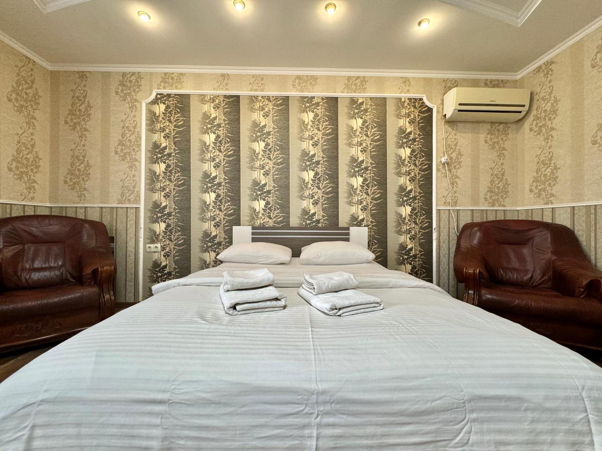 Apartpoltava 100 Квадратних Метрів Затишку В Серці Полтави, Корпусний Парк, Банківський Чек Εξωτερικό φωτογραφία