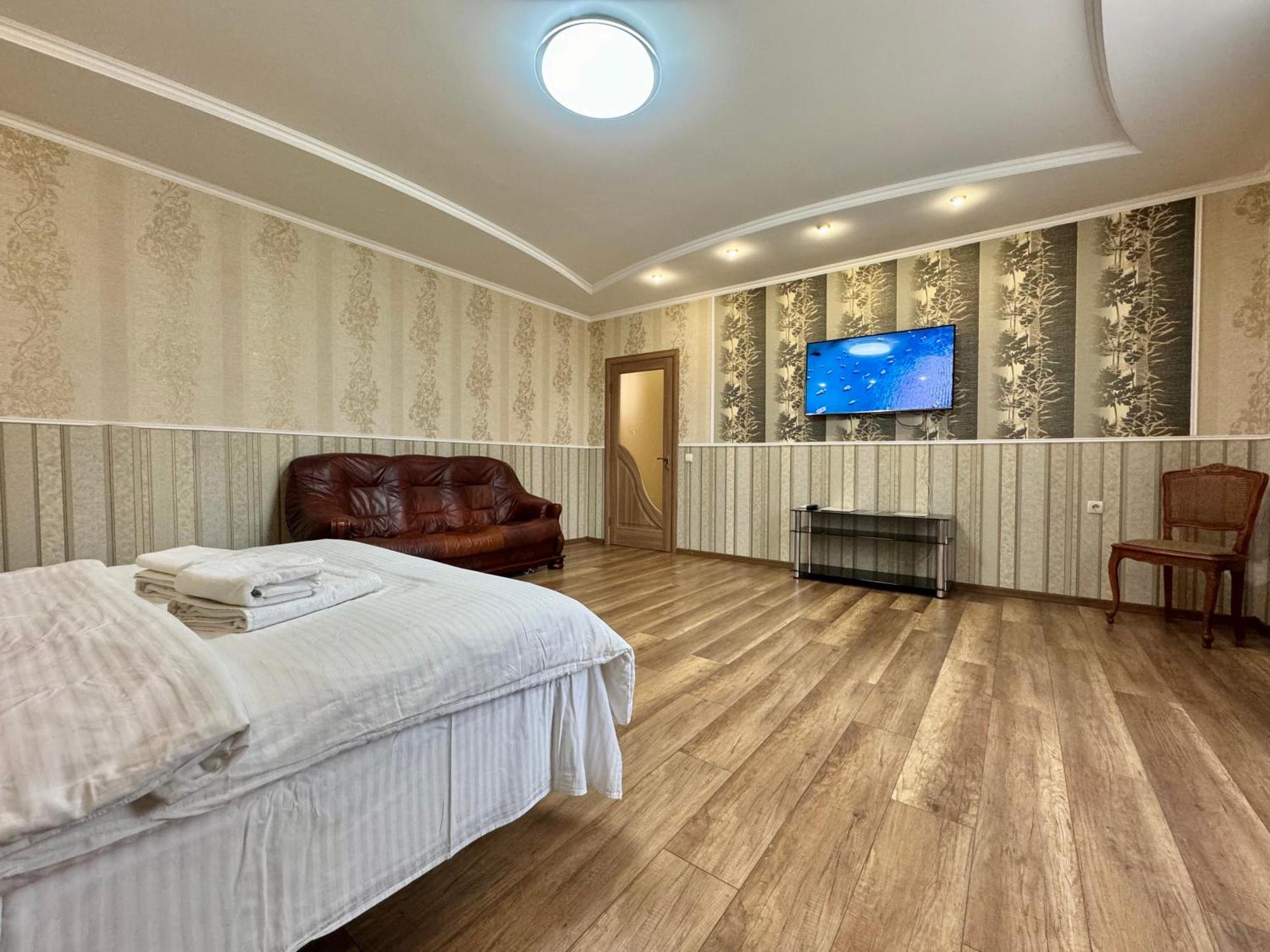 Apartpoltava 100 Квадратних Метрів Затишку В Серці Полтави, Корпусний Парк, Банківський Чек Εξωτερικό φωτογραφία
